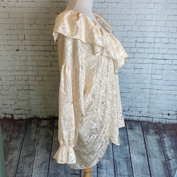VICTORIA'S SECRET Vintage Gold Label Ivory Babydoll Satin Gown M/L Sexy Ruffles - Picture 2 of 16